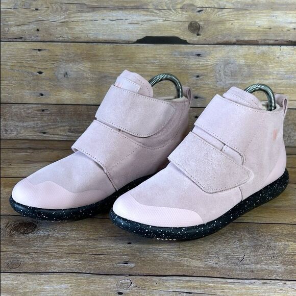 WORLD BOOTS Sz 7 Mens Chukka Moccasin Boots 100% Leather Suede Light Pink - Picture 2 of 16